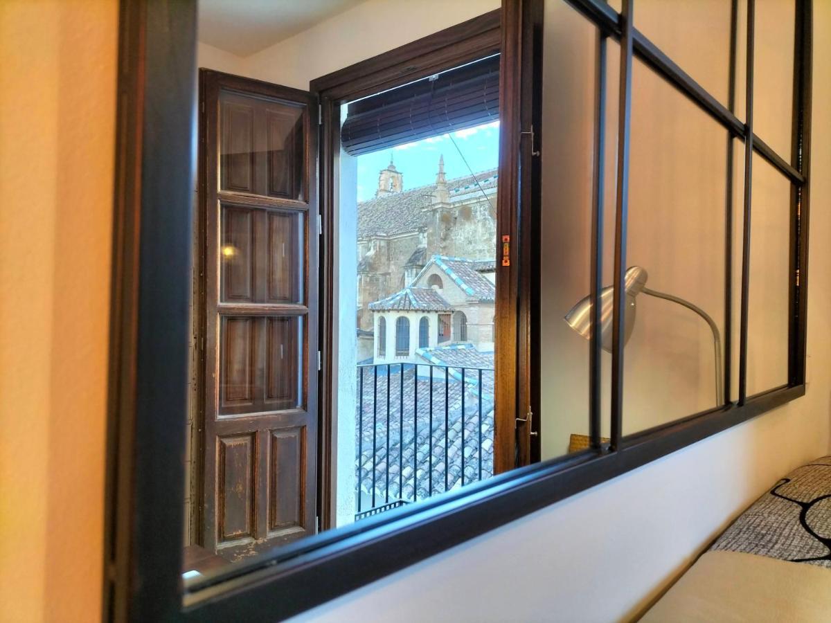 El Balcon De Santiago Apartment Granada Bagian luar foto